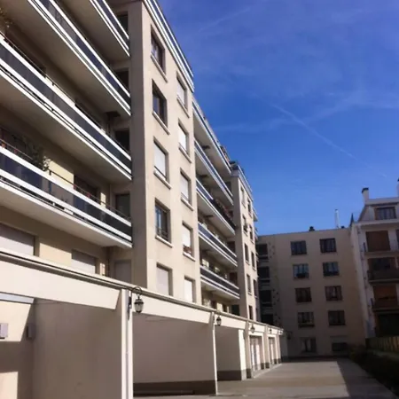 Apartamento Spacious With Balcony *